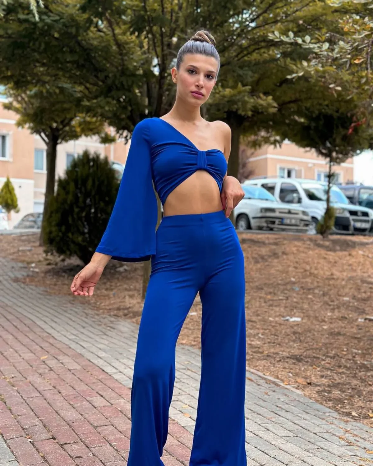 İspanyol Paça - Tek Omuz Mavi Crop Tayt Takım