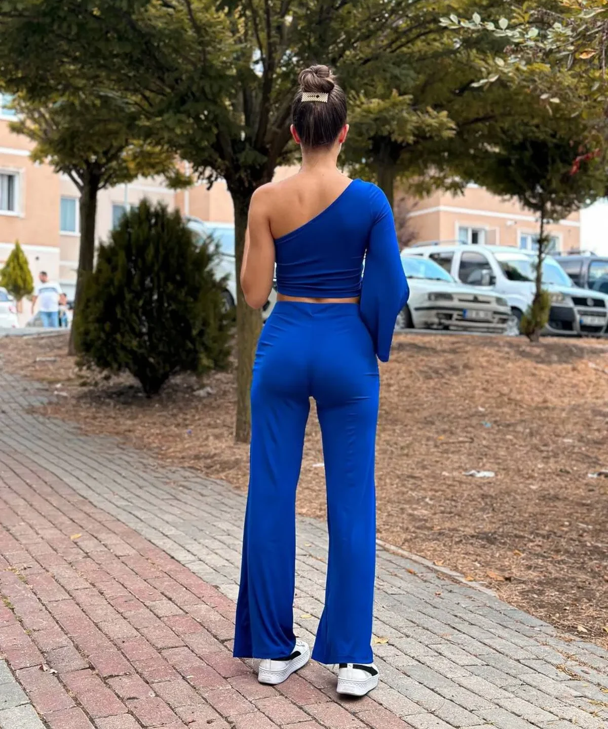 İspanyol Paça - Tek Omuz Mavi Crop Tayt Takım