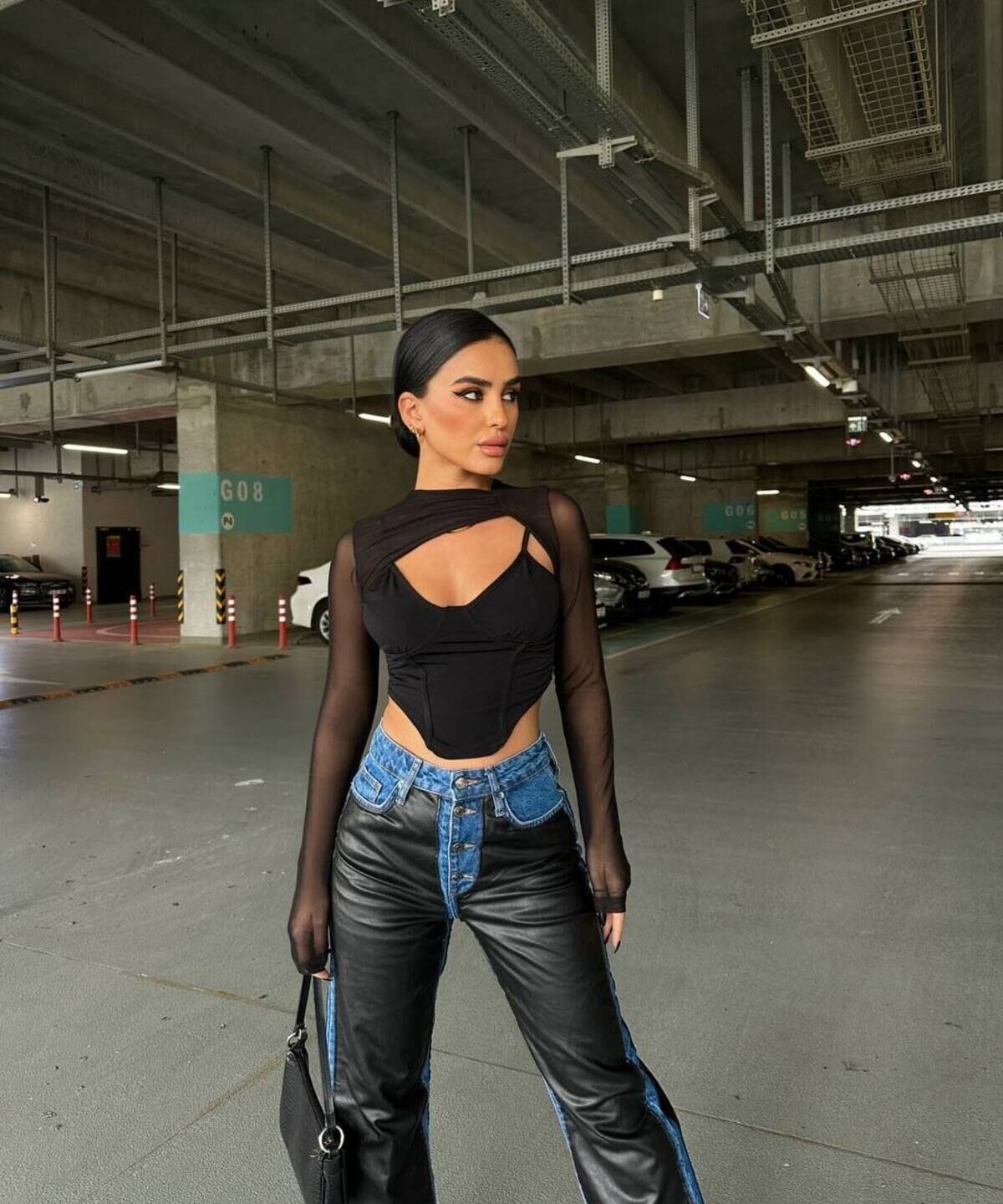 Siyah