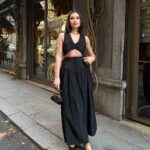 Sedef Kumaş Düğme Detaylı V Yaka Siyah Maksi Boy İkili Takım