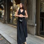 Sedef Kumaş Düğme Detaylı V Yaka Siyah Maksi Boy İkili Takım