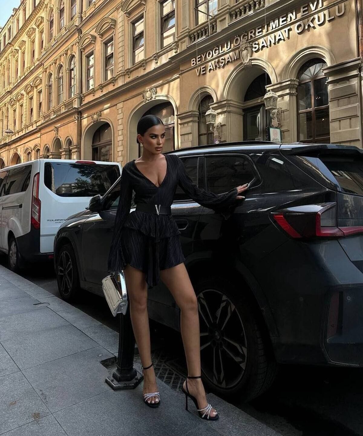 1_org_zoom-2.jpg Siyah