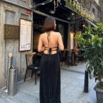 Sırt Detaylı Piliseli Siyah Maxi Boy Elbise Sırt Detaylı Piliseli Siyah Maxi Boy Elbise